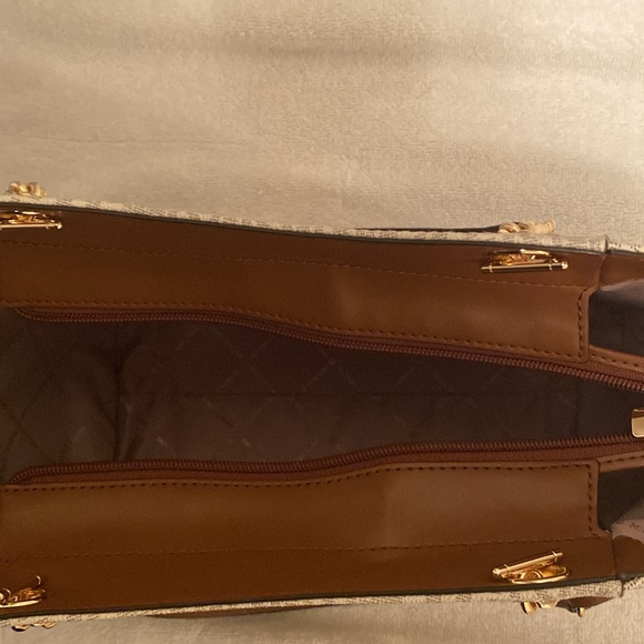 Brand New Michael Kors Chain Shoulder Tote Bag… - Picture 5 of 7